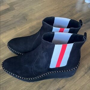 CECELIA NEW YORK | excellent condition Gemma Boots Black Suede w/gold studs Sz 9